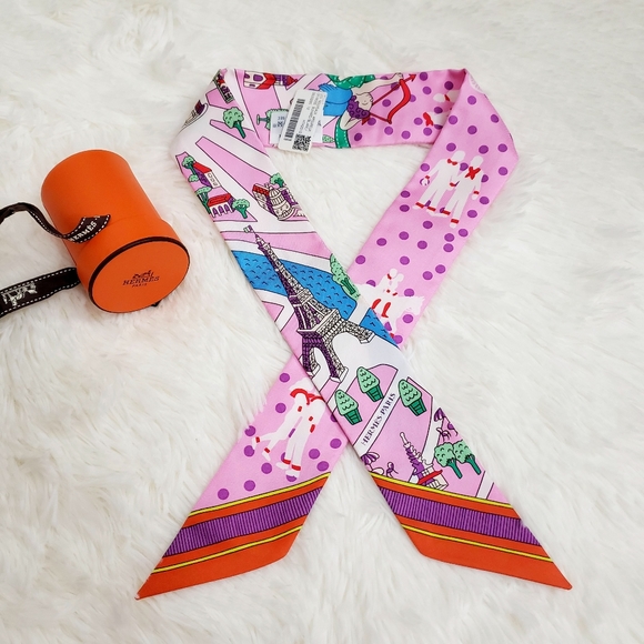 Hermes Twilly Les Nouveaux Amoureux de Paris LAST ONE! - Picture 3 of 7